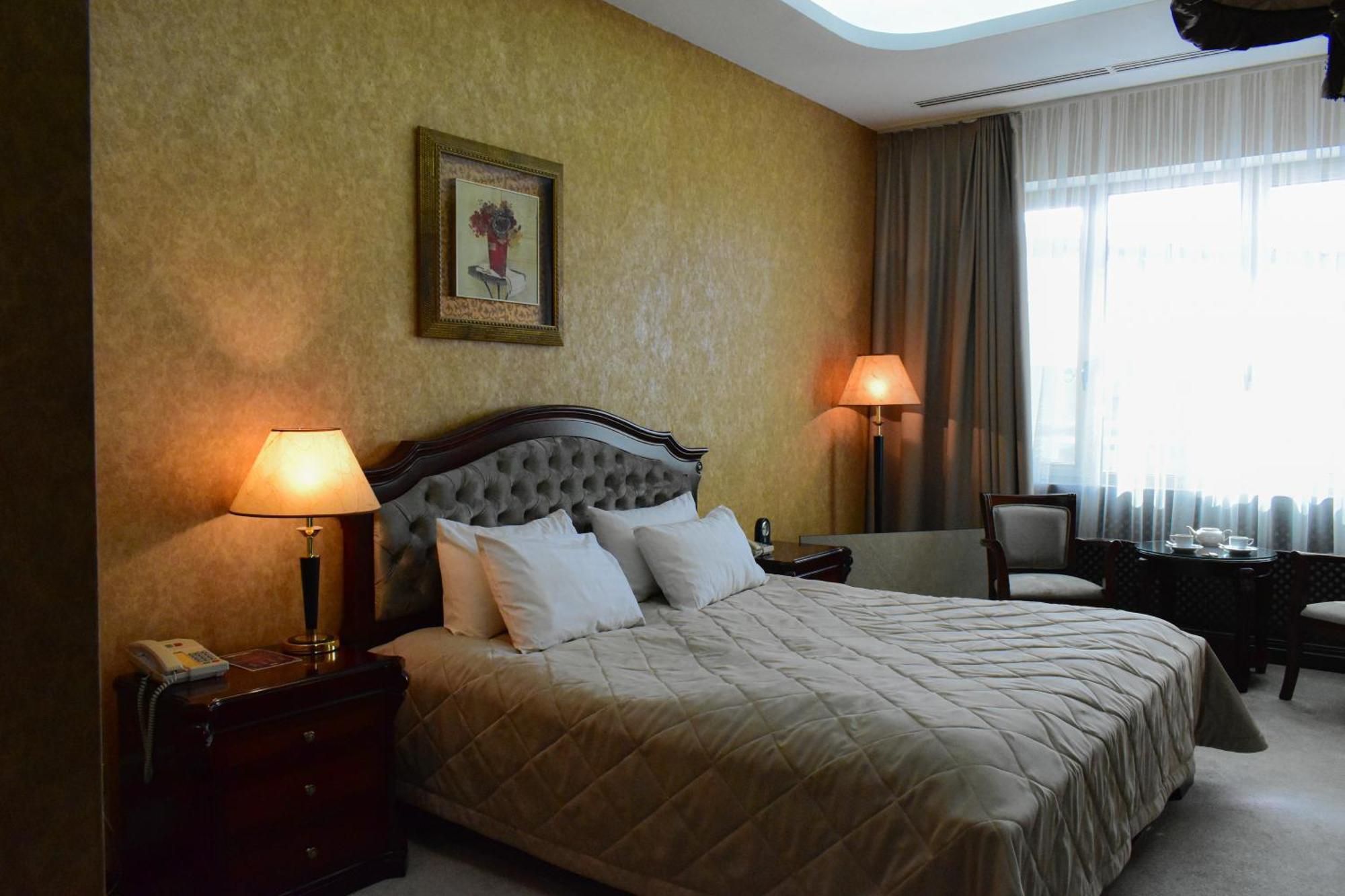 Hotel Feride Vinnitsa Eksteriør bilde