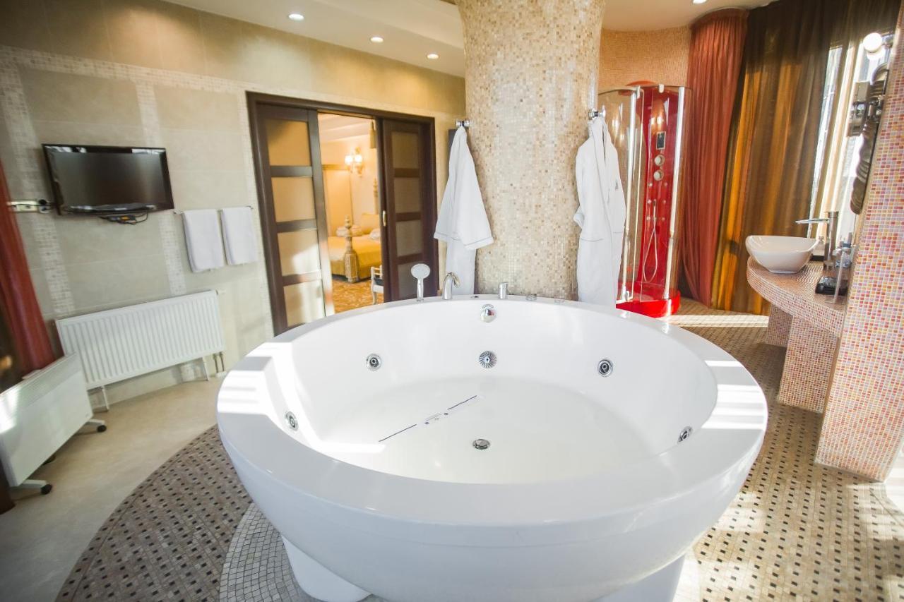 Hotel Feride Vinnitsa Eksteriør bilde